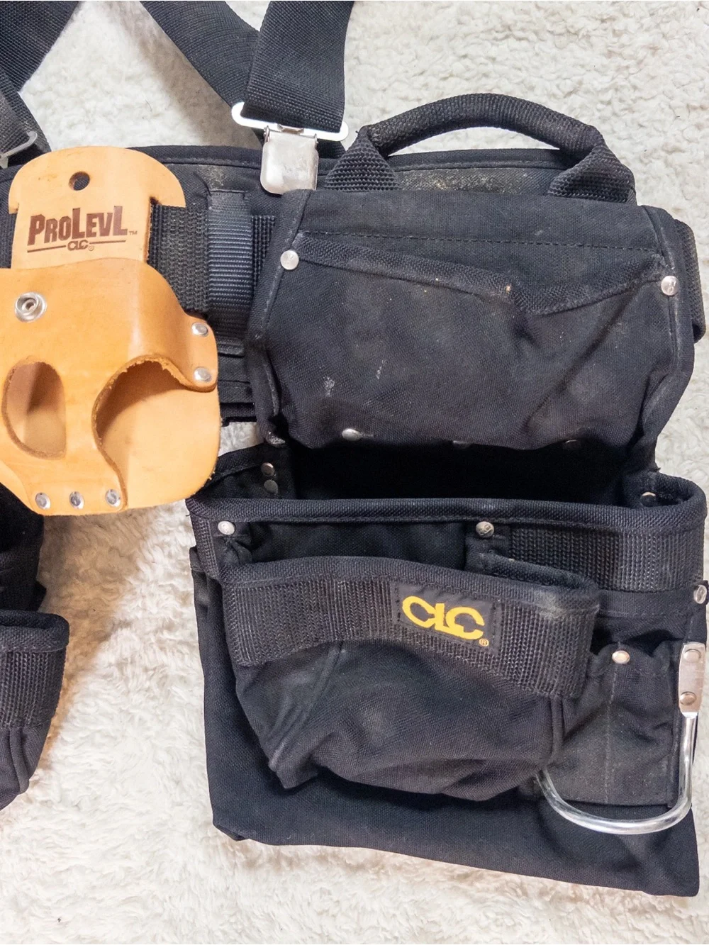 CLC Black Tool Belt Suspenders Leather Accents Pro Level Hammer Holder